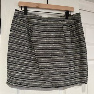Mossimo Women’s skirt - black and green metallic - size:12 - perfect condition